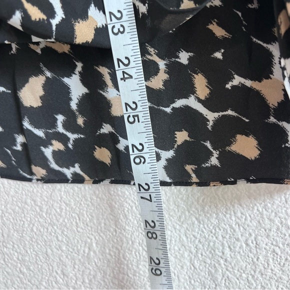 Vince Camuto Women’s Animal Print Black and Gold Long Sleeve Blouse - Picture 9 of 12